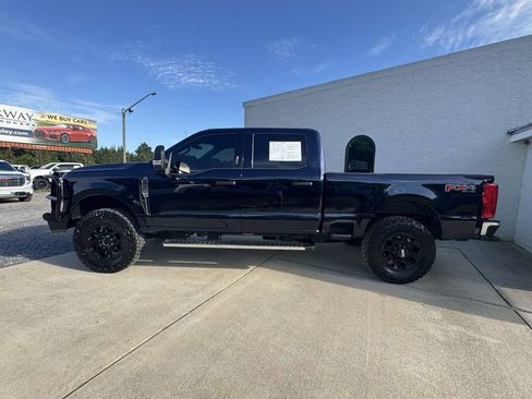 Used 2024 Ford F250 XLT image 2