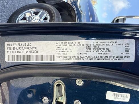 Used 2024 RAM 2500 Big Horn w/ Bed Utility Group image 34