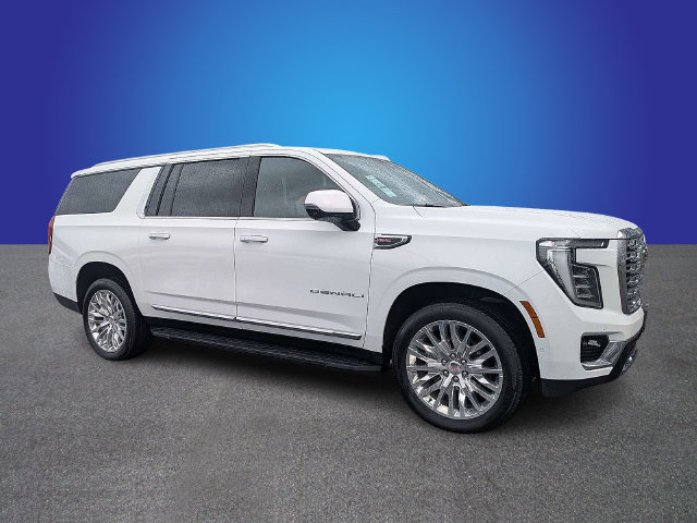 Used 2025 GMC Yukon XL Denali AWD/4WD image 7