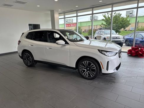 New 2026 BMW X3 xDrive30i w/ Premium Package AWD/4WD image 1