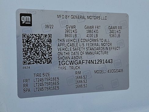 Used 2022 Chevrolet Express 2500 w/ Driver Convenience Package RWD image 29