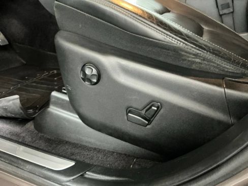 Used 2017 Jeep Grand Cherokee Limited AWD/4WD image 19