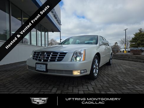 Used 2011 Cadillac DTS Luxury image 1