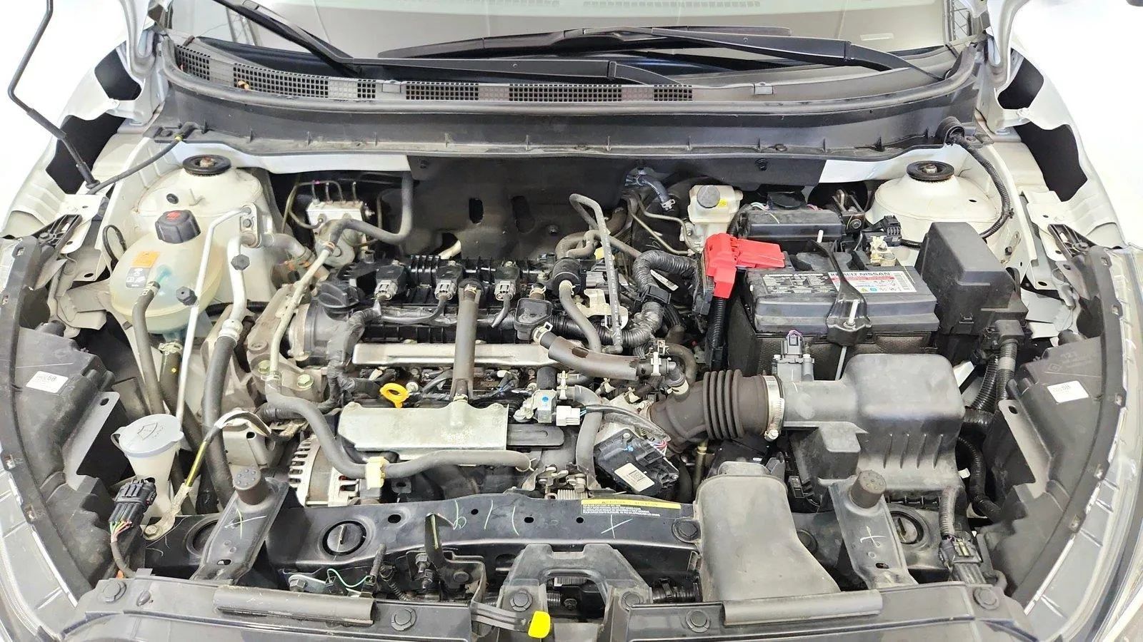 Used 2024 Nissan Kicks SR w/ SR Premium Package FWD image 39