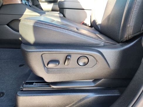 Used 2023 Chevrolet Tahoe High Country image 27