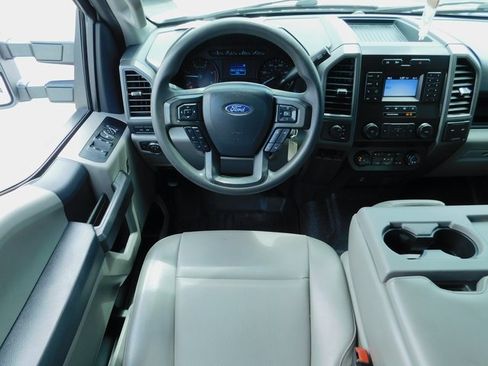 Used 2022 Ford F550 4x4 Crew Cab Super Duty w/ Power Equipment Group image 12