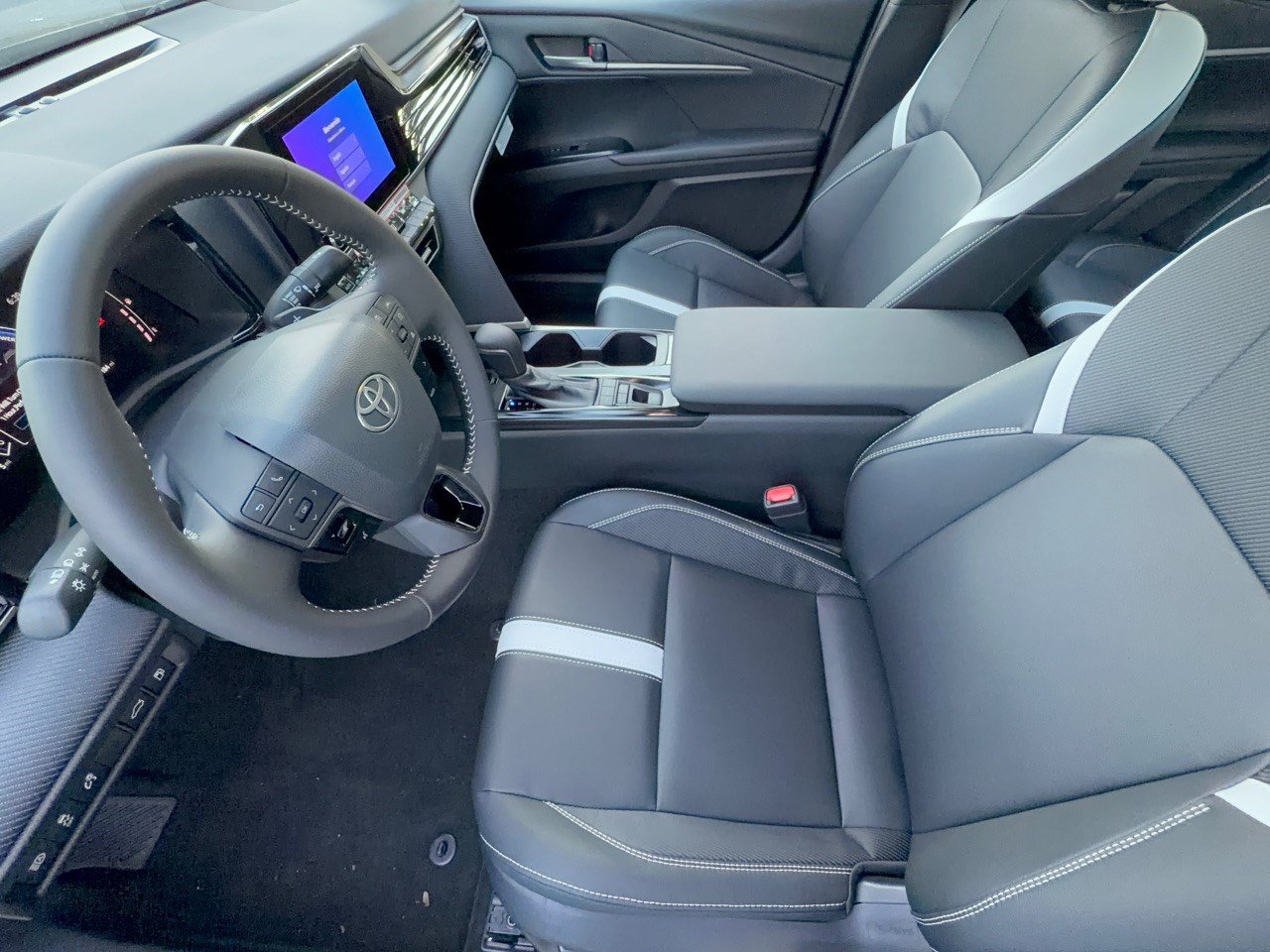 Certified 2026 Toyota Camry SE FWD image 5