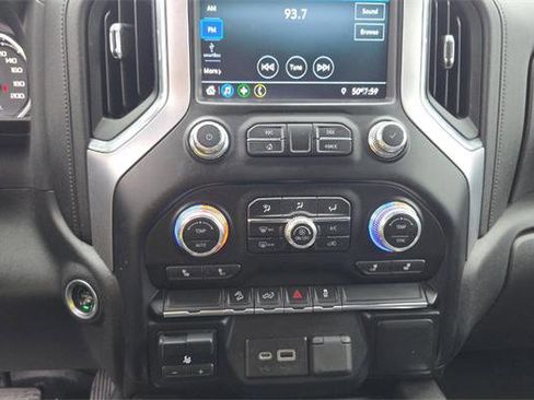 Used 2022 GMC Sierra 1500 Elevation w/ X31 Off-Road Package AWD/4WD image 10
