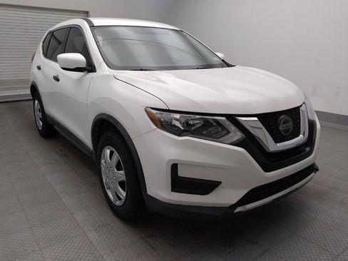 Used 2018 Nissan Rogue S AWD/4WD image 13
