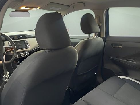 Used 2021 Nissan Versa SV image 14