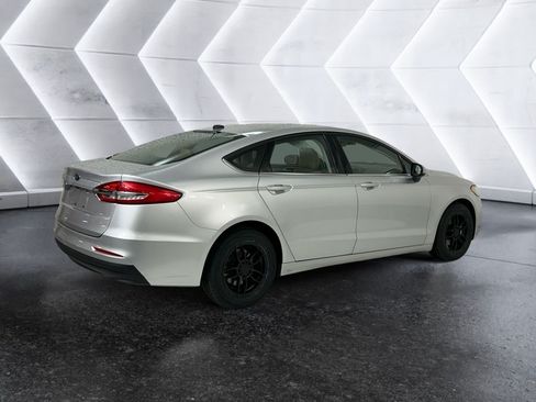 Used 2019 Ford Fusion S FWD image 4