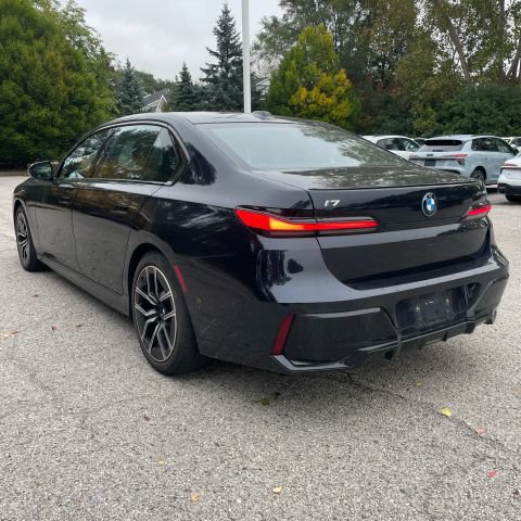 Used 2023 BMW i7 xDrive60 AWD/4WD image 5