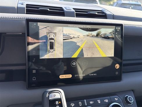 Used 2023 Land Rover Defender 130 X-Dynamic SE image 31