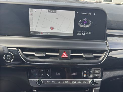 Used 2025 Kia Seltos S image 17