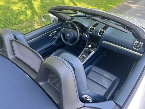 Used 2015 Porsche Boxster RWD image 14