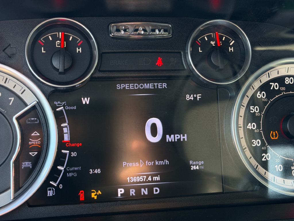 Used 2017 RAM 1500 Classic SLT w/ Luxury Group AWD/4WD image 31