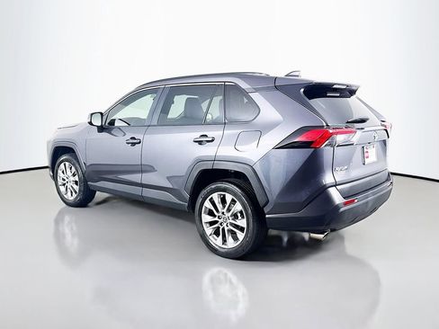 Used 2023 Toyota RAV4 XLE Premium FWD image 7