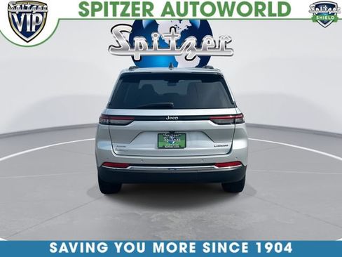 Used 2023 Jeep Grand Cherokee Laredo AWD/4WD image 8