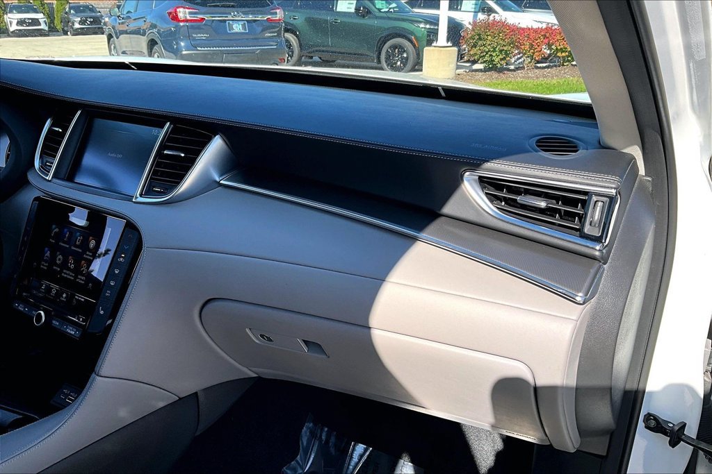 Certified 2024 INFINITI QX50 Luxe AWD/4WD image 26