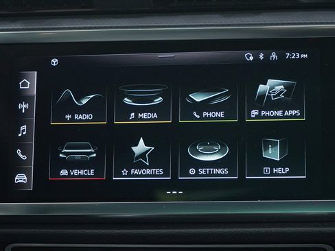 Used 2025 Audi Q3 2.0T Premium image 17