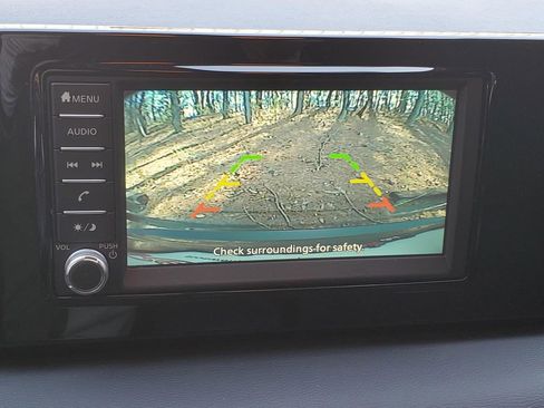 Certified 2025 Nissan Kicks S image 31