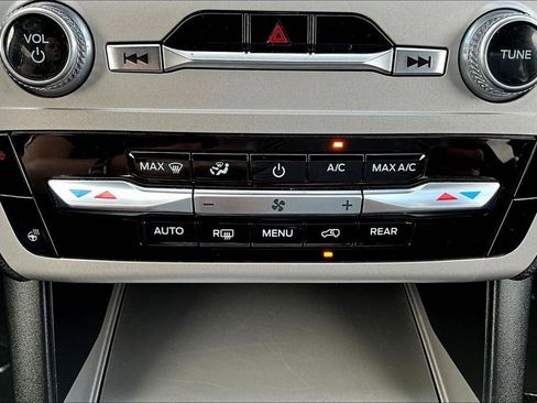 Used 2023 Ford Explorer XLT w/ Equipment Group 202A image 24