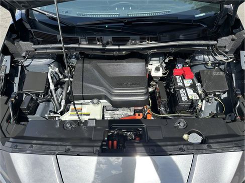 Used 2025 Nissan Leaf S FWD image 28