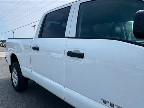 Used 2017 Nissan Titan S AWD/4WD image 20