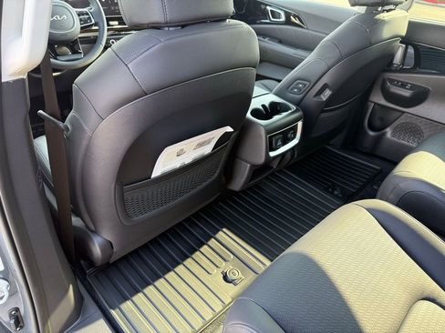 New 2026 Kia Carnival SX Prestige image 27