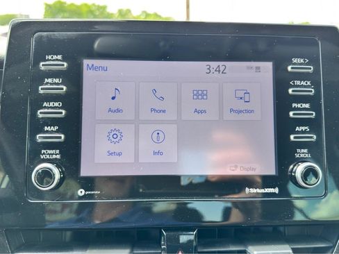 Used 2021 Toyota Camry LE FWD image 25