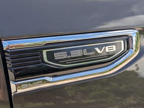 Used 2019 GMC Sierra 1500 SLT w/ SLT Premium Plus Package AWD/4WD image 13