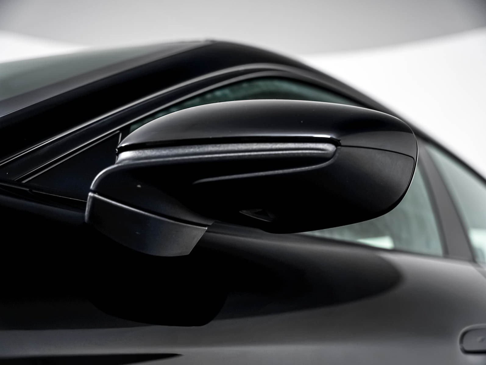 Certified 2025 Porsche Taycan RWD image 28