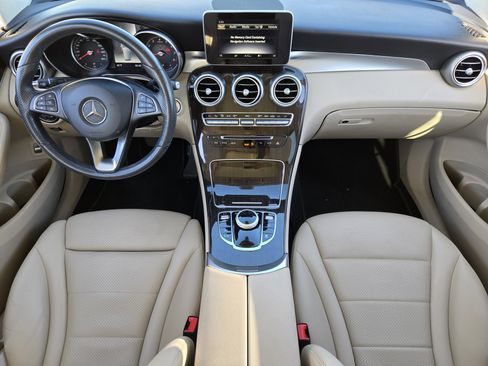 Used 2019 Mercedes-Benz GLC 300 image 29