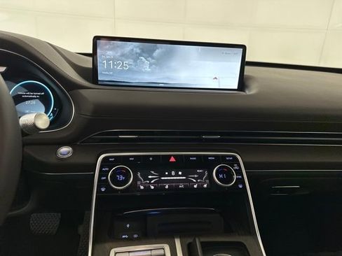 Used 2023 Genesis GV80 3.5T Advanced + w/ Prestige Matte Package image 21