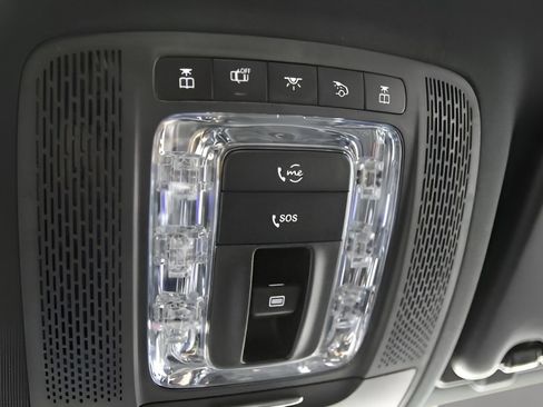 Used 2020 Mercedes-Benz GLE 350 GLE 350 w/ AMG Line Exterior image 32