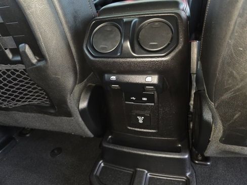 Used 2018 Jeep Wrangler Unlimited Rubicon w/ Dual Top Group image 14