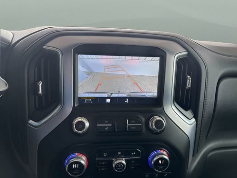Used 2019 GMC Sierra 1500 SLT w/ SLT Convenience Package AWD/4WD image 17