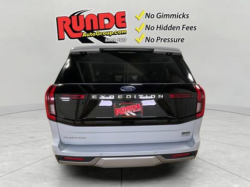 Used 2025 Ford Expedition Platinum AWD/4WD image 5