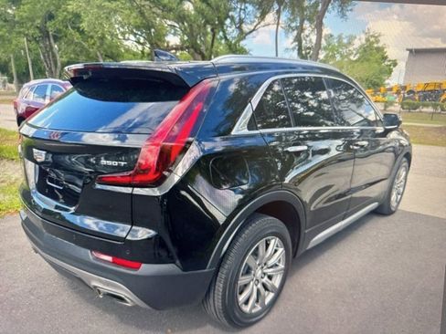Used 2021 Cadillac XT4 Premium Luxury w/ Driver Awareness Package image 5
