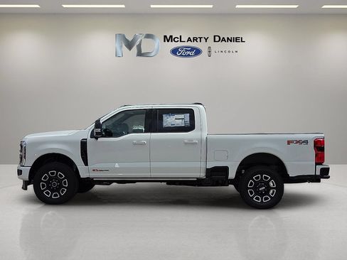 Used 2025 Ford F250 Platinum AWD/4WD image 3