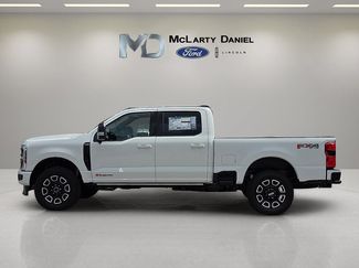 Used 2025 Ford F250 Platinum AWD/4WD video 3