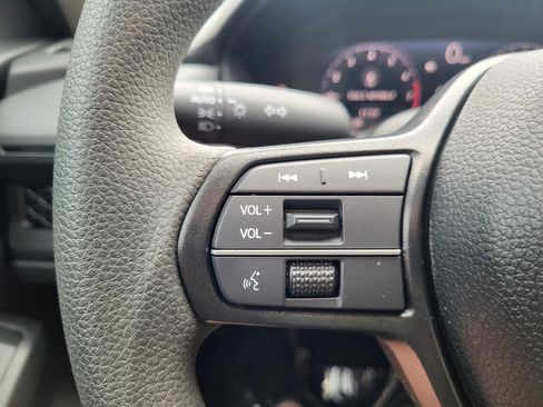 Used 2025 Honda Accord SE image 22