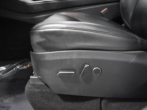 Used 2023 Tesla Model Y Long Range image 18