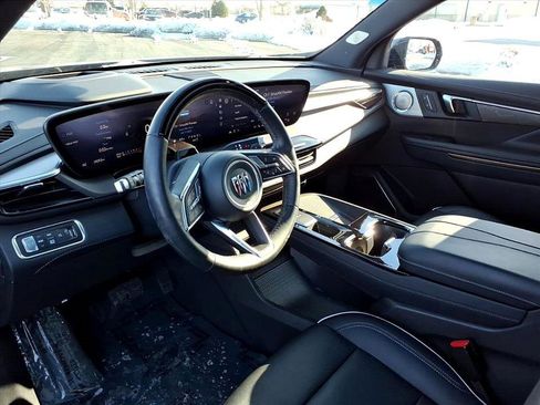 Used 2025 Buick Enclave Avenir w/ Super Cruise Package image 16