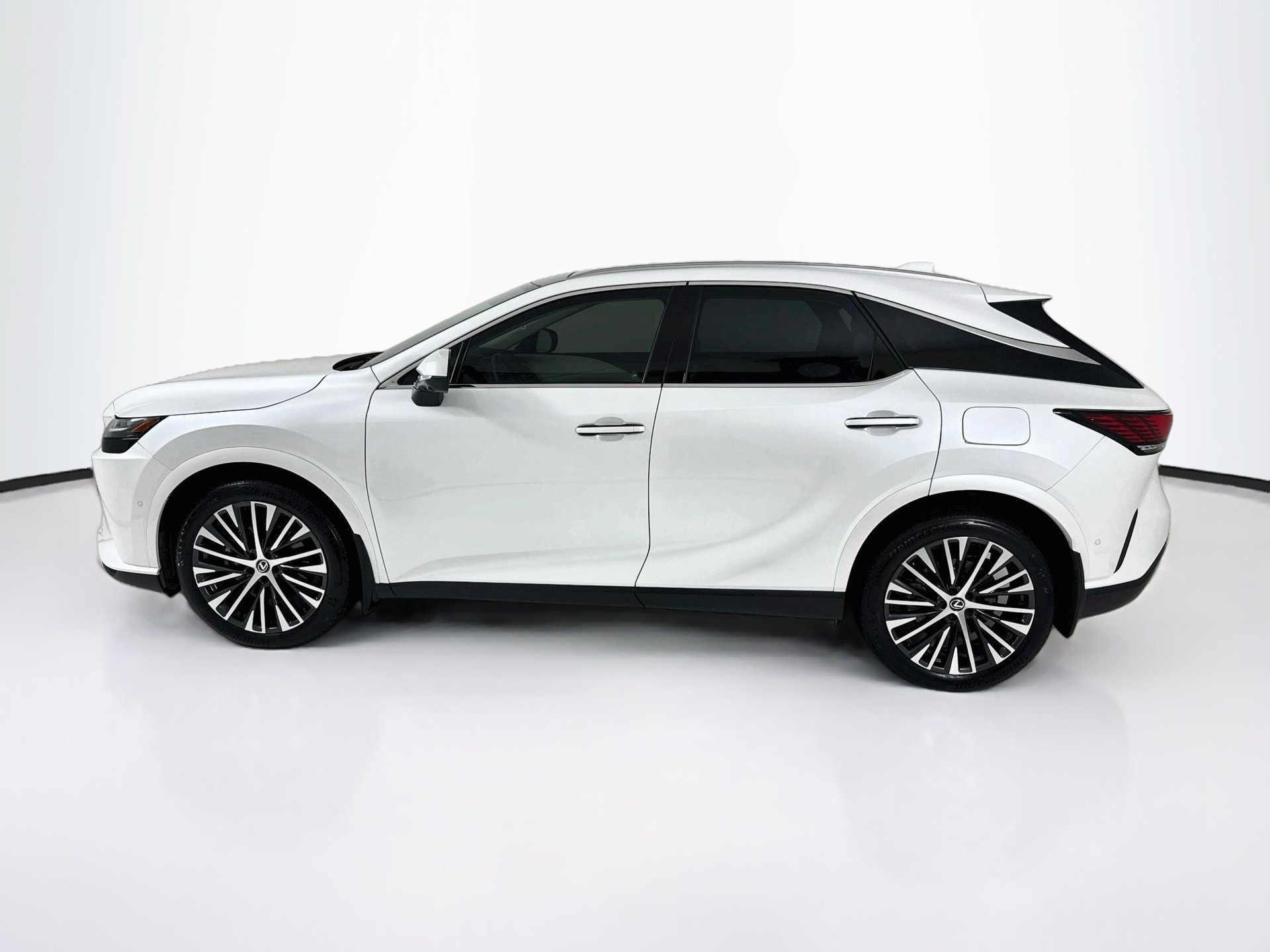 Used 2023 Lexus RX 350 Premium Plus w/ Accessory Package (K3) FWD image 5