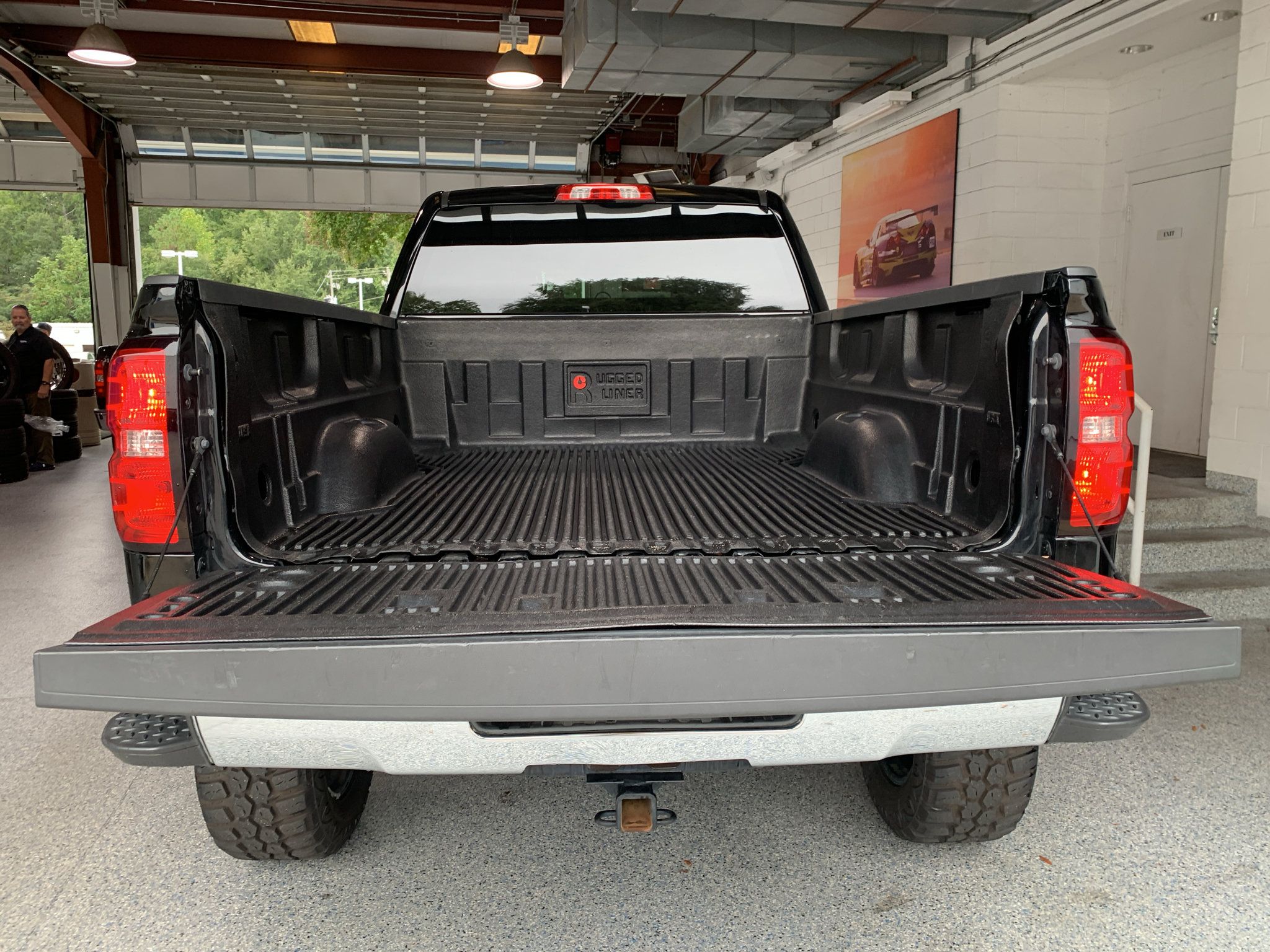 Used 2018 Chevrolet Silverado 1500 LT AWD/4WD image 10