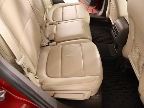 Used 2021 Lincoln Corsair Standard w/ Premium Package image 15