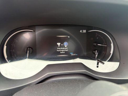 Used 2025 Toyota RAV4 XLE image 12