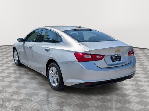 Used 2020 Chevrolet Malibu LS FWD image 3