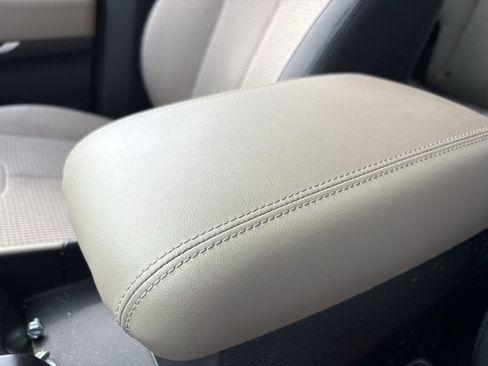 Used 2020 Hyundai Santa Fe SEL w/ Convenience Package image 43